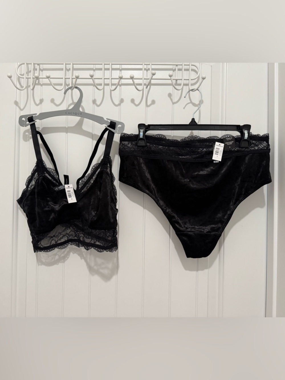👙NWT Torrid LG Velour Lace Triangle Bralette & XL Velour Lace High Rise Thong